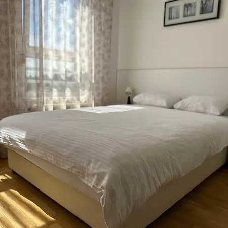 Nevena Belville Apartment *