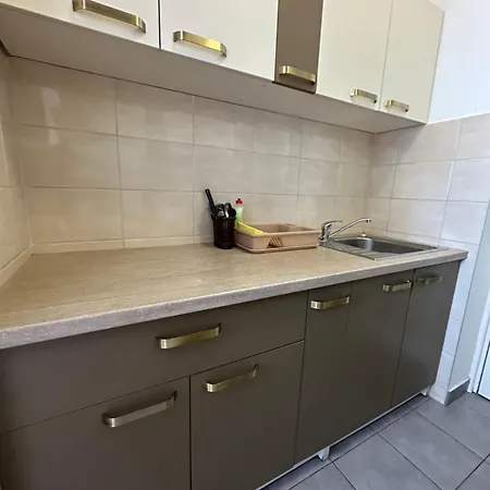 Nevena Belville * Belgrad