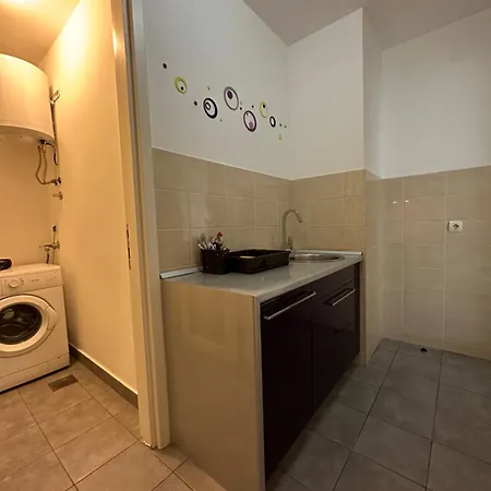 Nevena Belville Belgrad