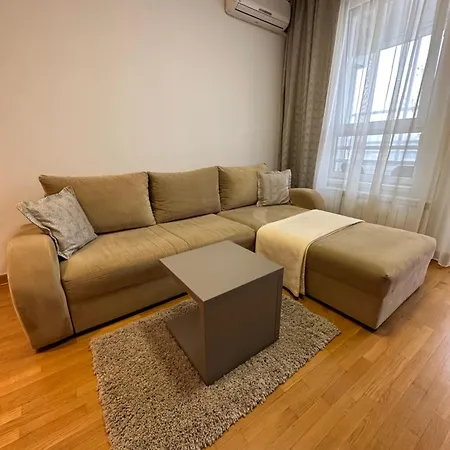 Nevena Belville Apartment